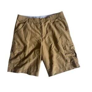 Magellan Outdoors Men's 32 Fish Gear Mag Repel Cargo Button Shorts